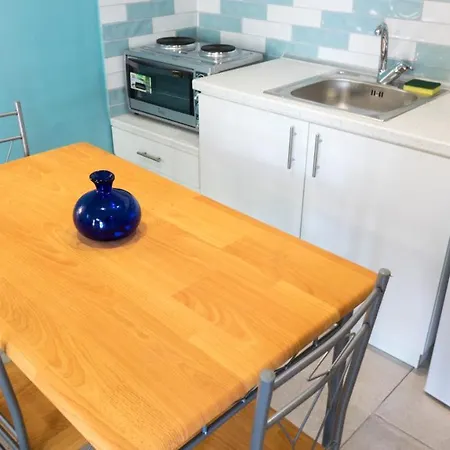 Seaside Apartment *