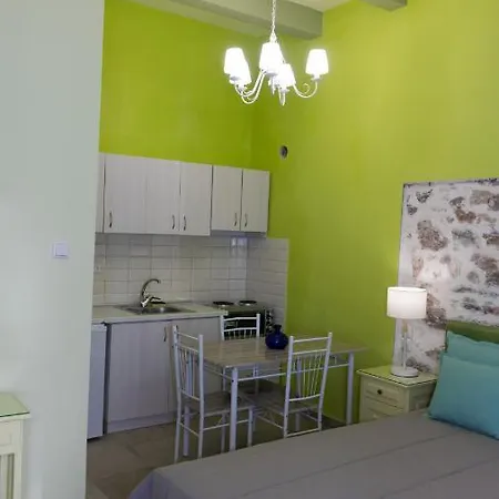 Seaside Apartment *